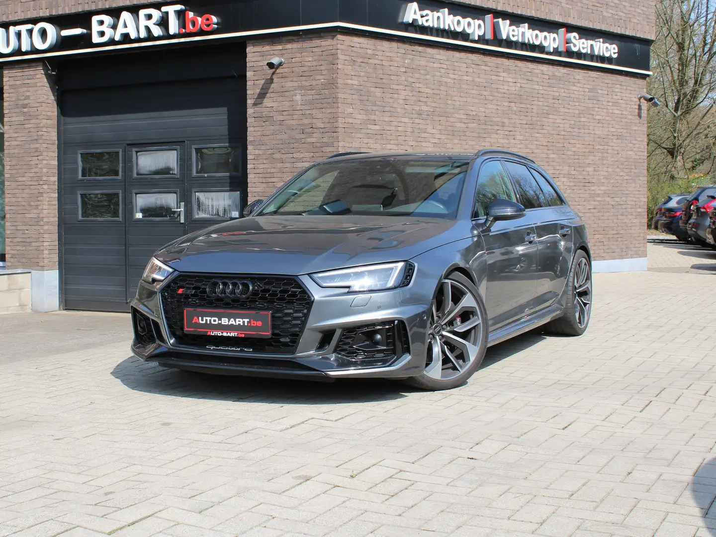 Audi RS4 Audi RS4 ACC I PANO I MILLTEK EXHAUST Grijs - 1