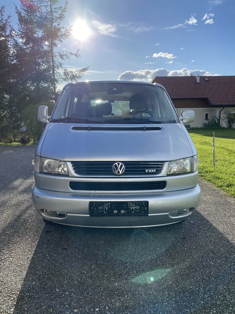 Volkswagen T4 Срібний - 2