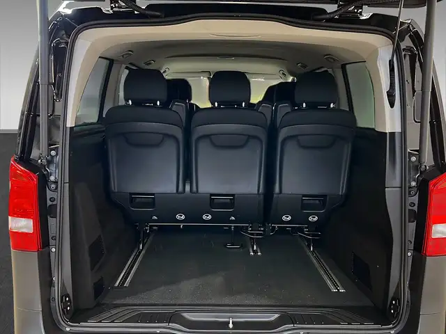 Mercedes-Benz Vito view 8