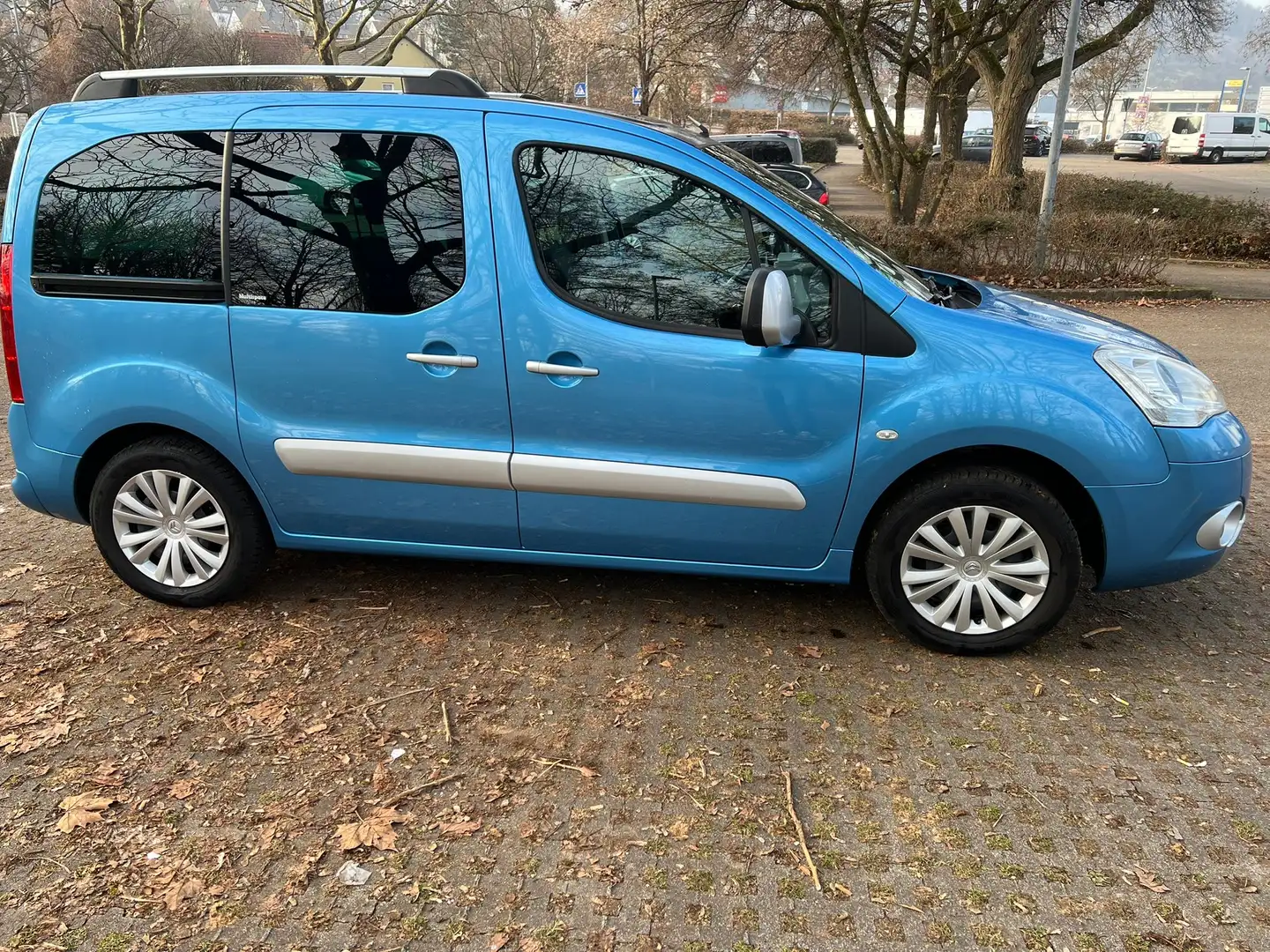 Citroen Berlingo Berlingo VTi 120 Multispace Exclusive 1.Hand Blau - 1