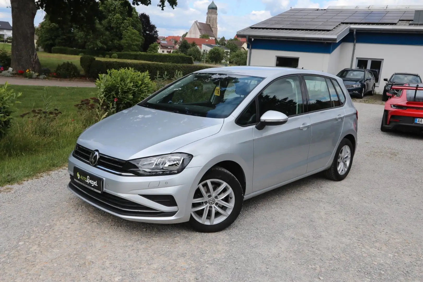 Volkswagen Golf Sportsvan VII Comfortline Navi AHK MFL PDC Silber - 1