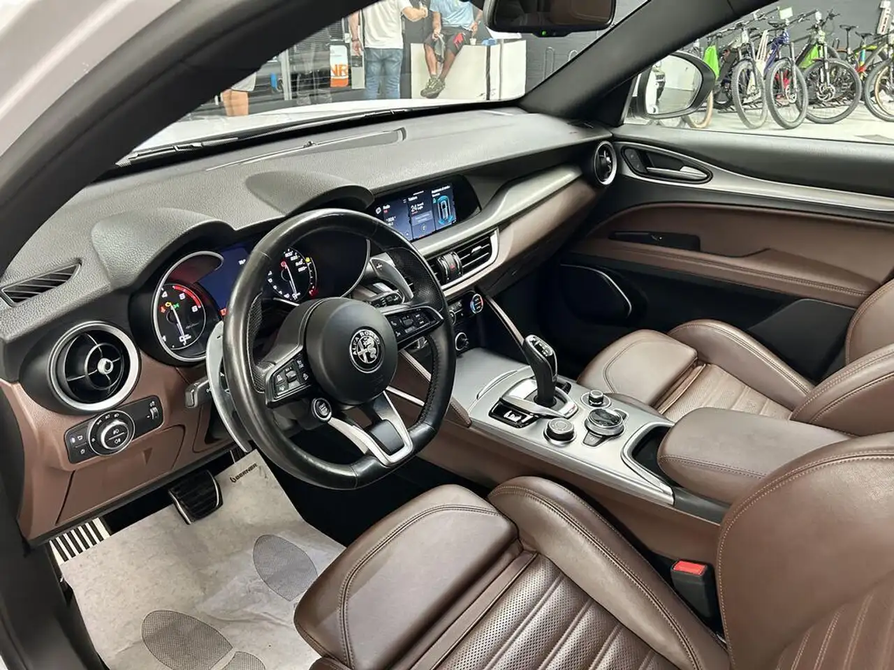 Alfa Romeo Stelvio 2021 — фото 9