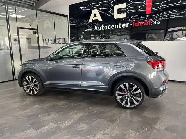 Volkswagen T-Roc view 6