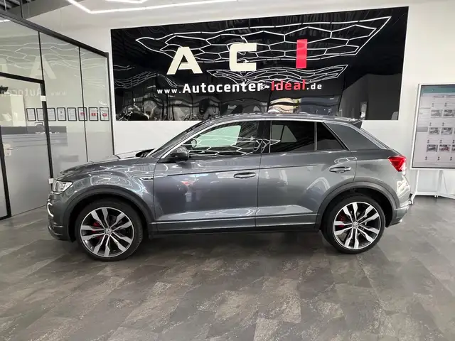 Volkswagen T-Roc view 5