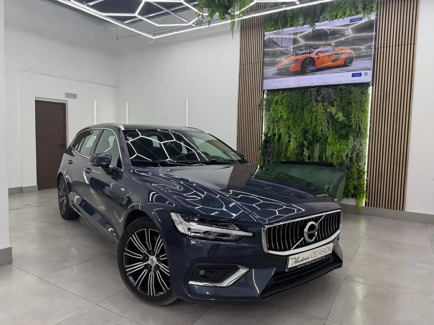 Volvo V60 2.0 D4 Inscription Auto Blu/Azzurro - 1