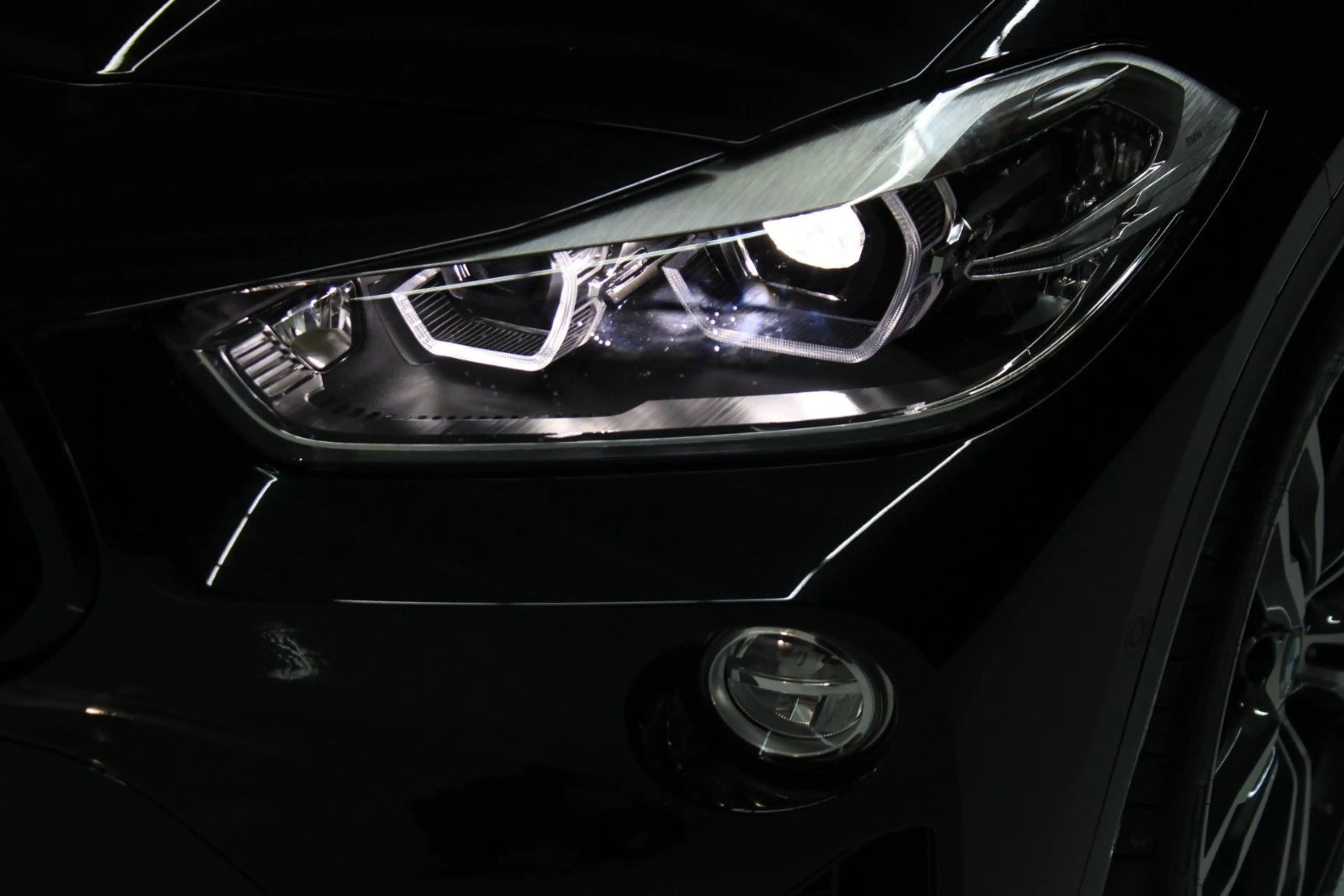 BMW X2 xDrive 20 d M Sport Automatik Panorama Navi — photo 11