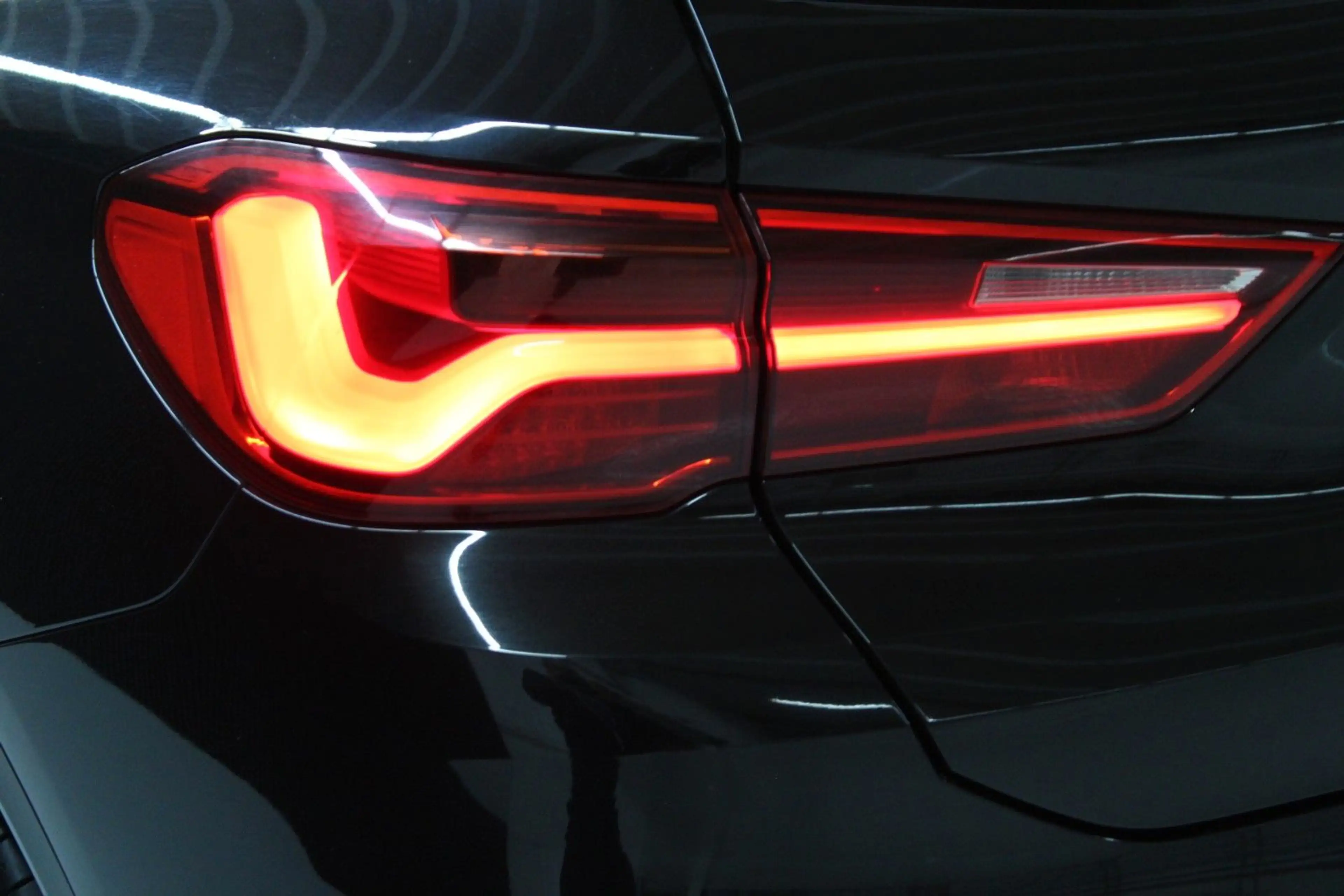 BMW X2 xDrive 20 d M Sport Automatik Panorama Navi — photo 12