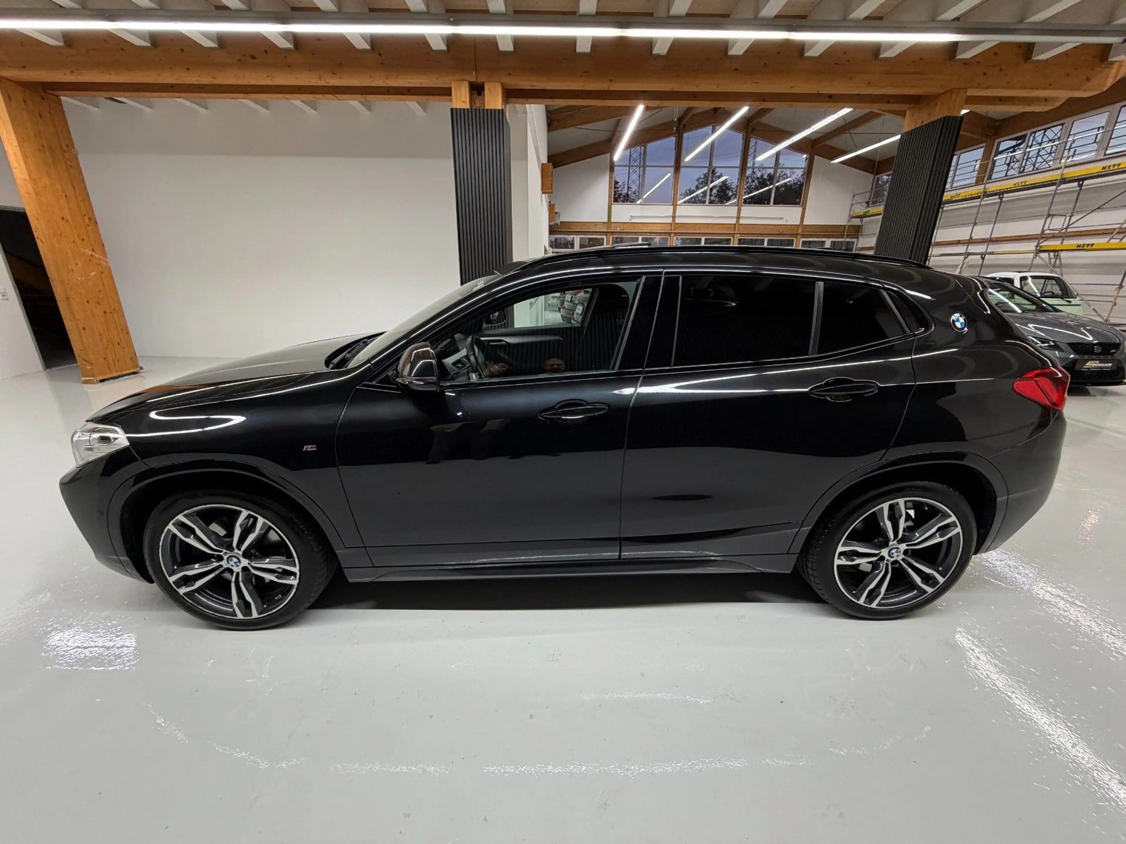 BMW X2 xDrive 20 d M Sport Automatik Panorama Navi — photo 4