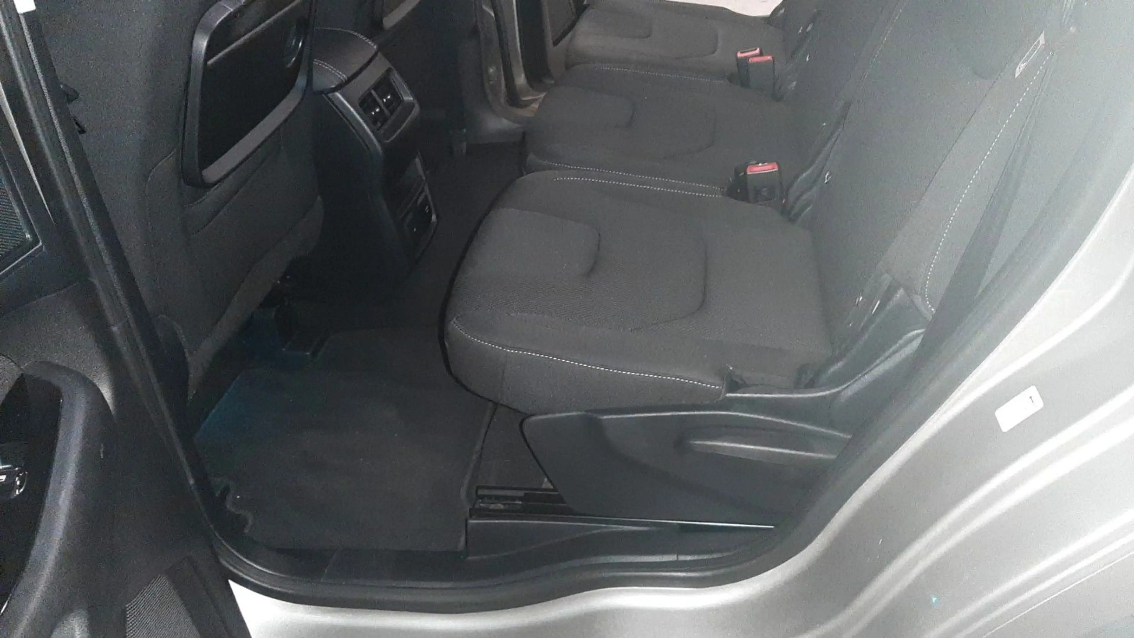Ford S-Max S-MAX Titanium — photo 9