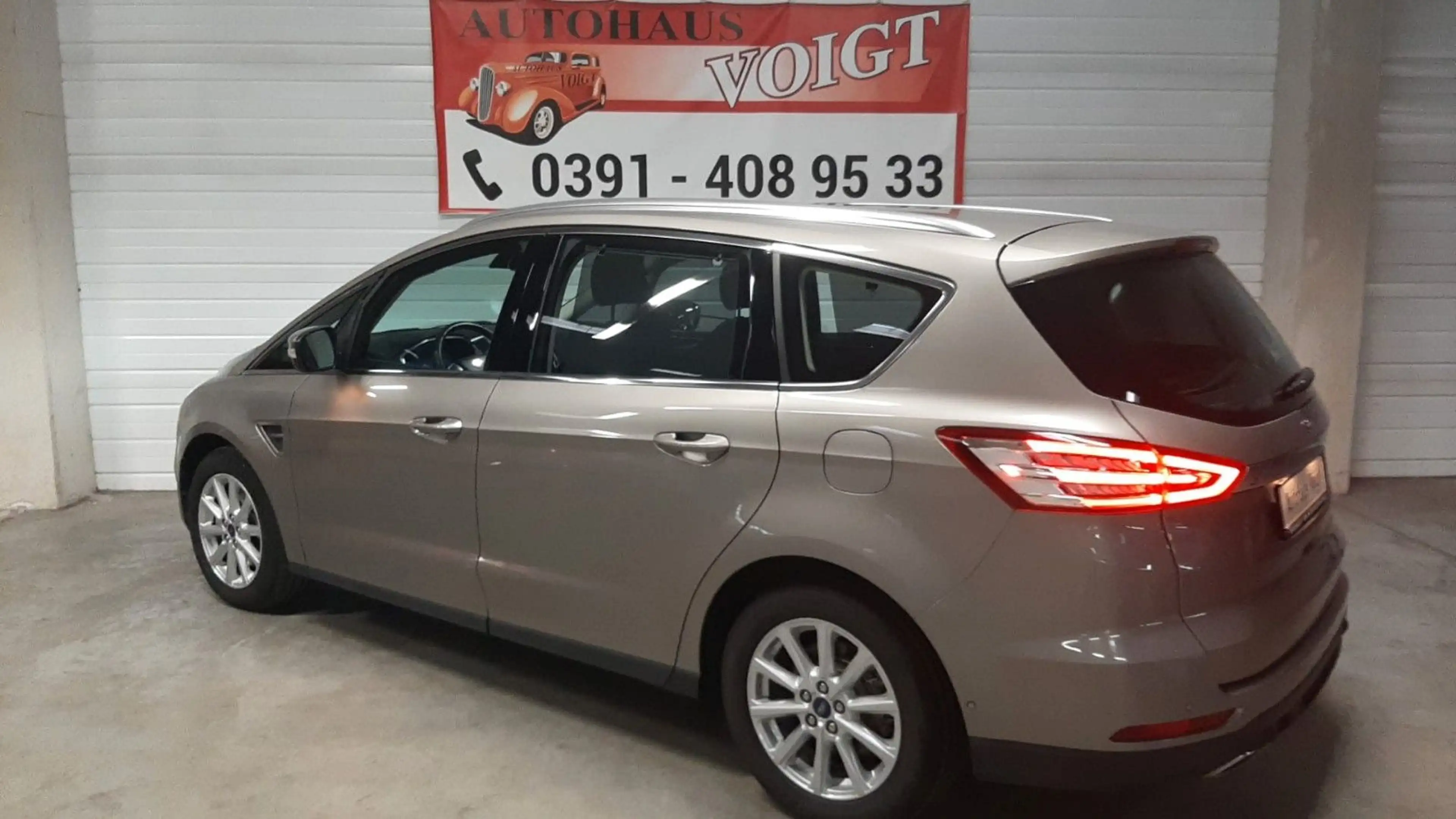 Ford S-Max S-MAX Titanium — photo 3