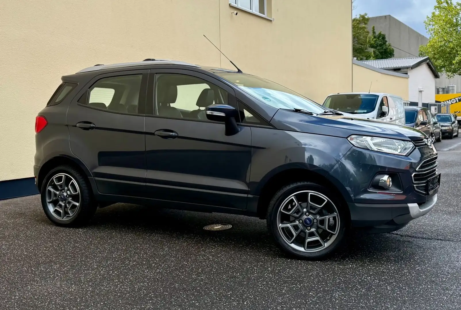 Ford EcoSport Titanium KEYLESS 1.HD LEDER ZAHNRIE NEU Grau - 1