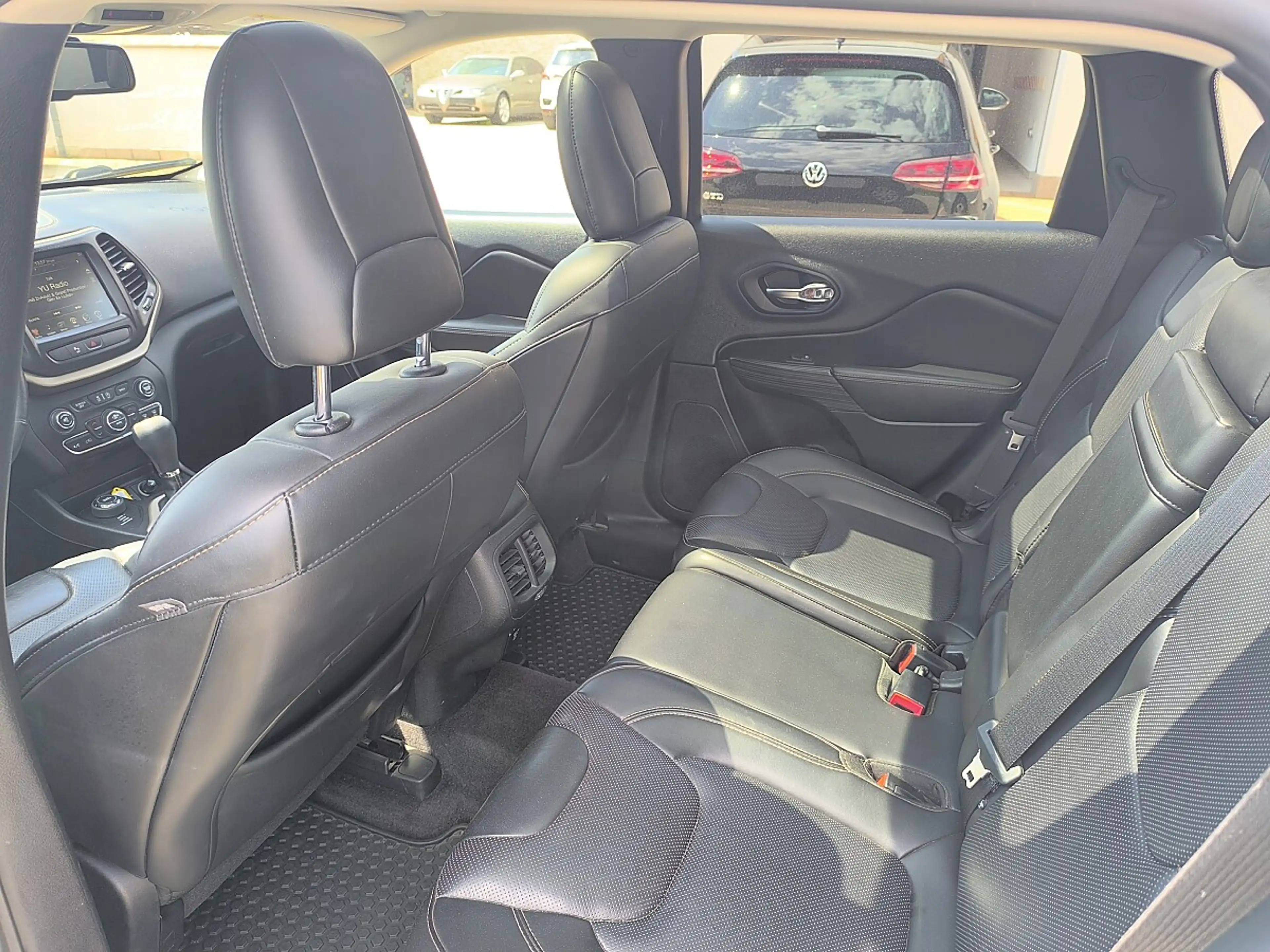 Jeep Cherokee 2,2 MultiJet II AWD Limited Aut. — photo 8
