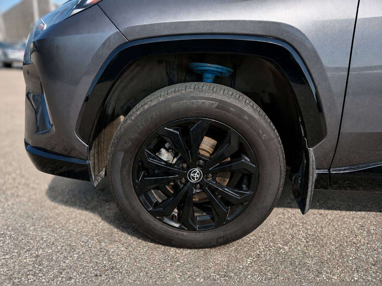 2025 Toyota RAV4 XSE AWD | No Accidents | JBL | Low KM — снимка 3