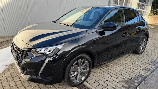 Peugeot e-208 Allure Pack ELEKTRO  SoH 90,8%