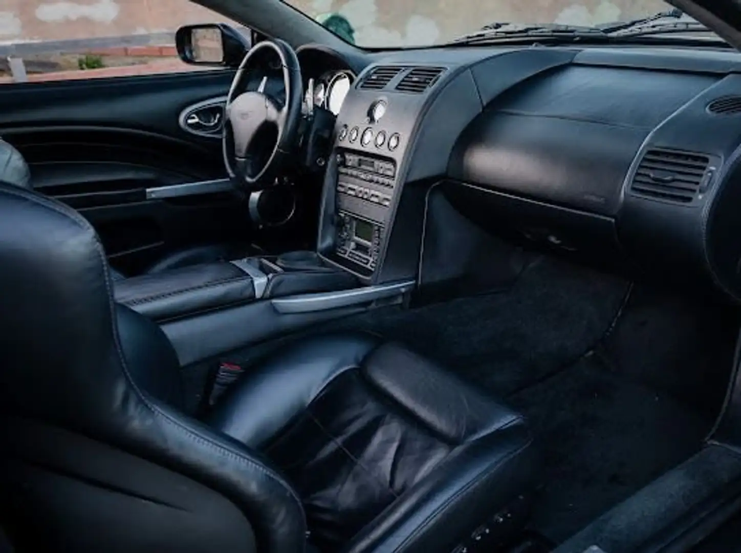 Aston Martin Vanquish Vanquish S V12 Šedá - 2