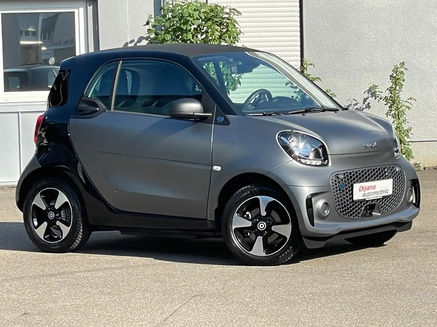 smart forTwo EQ Passion 22kw Plus-Paket Matt 1Hd TOP! Gris - 2