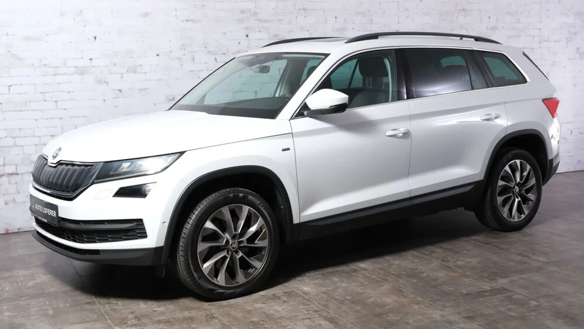 Skoda Kodiaq Sportline 4x4 TDI DSG AHK*ACC*Pano Weiß - 2