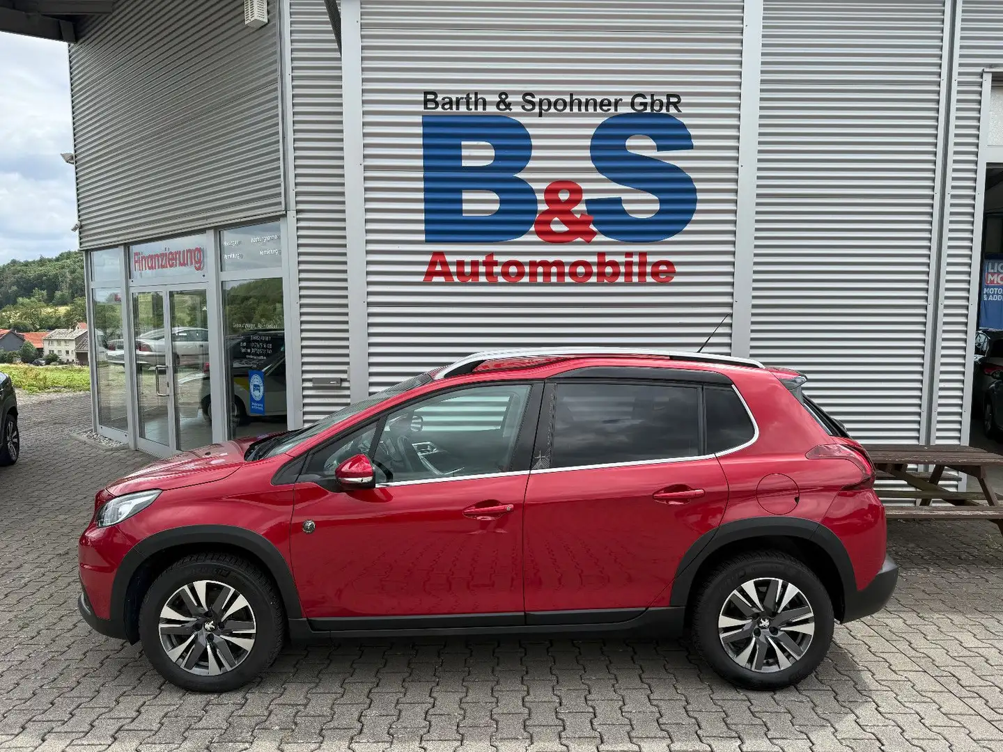 Peugeot 2008 Crossway Rosso - 2