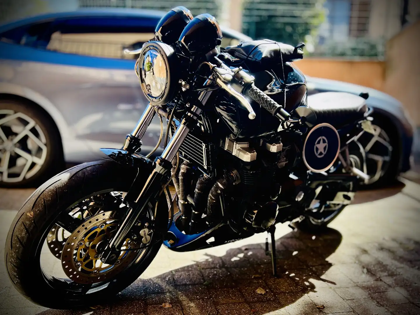 Kawasaki ZR 750 Cafè Racer Negro - 2