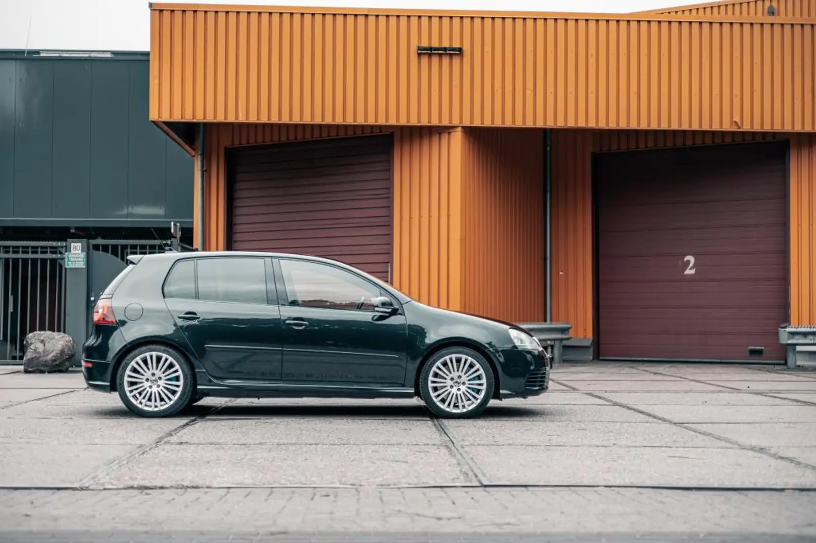 Volkswagen Golf 3.2 R32 | Orig. NL | Volledig Onderhouden Noir - 1