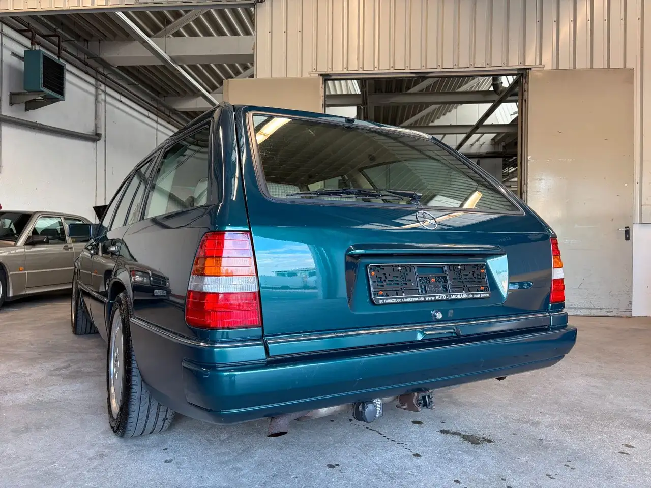 Mercedes-Benz E 280 T-Modell Automatik "Sportline" H-ZULASSUNG, foto 10