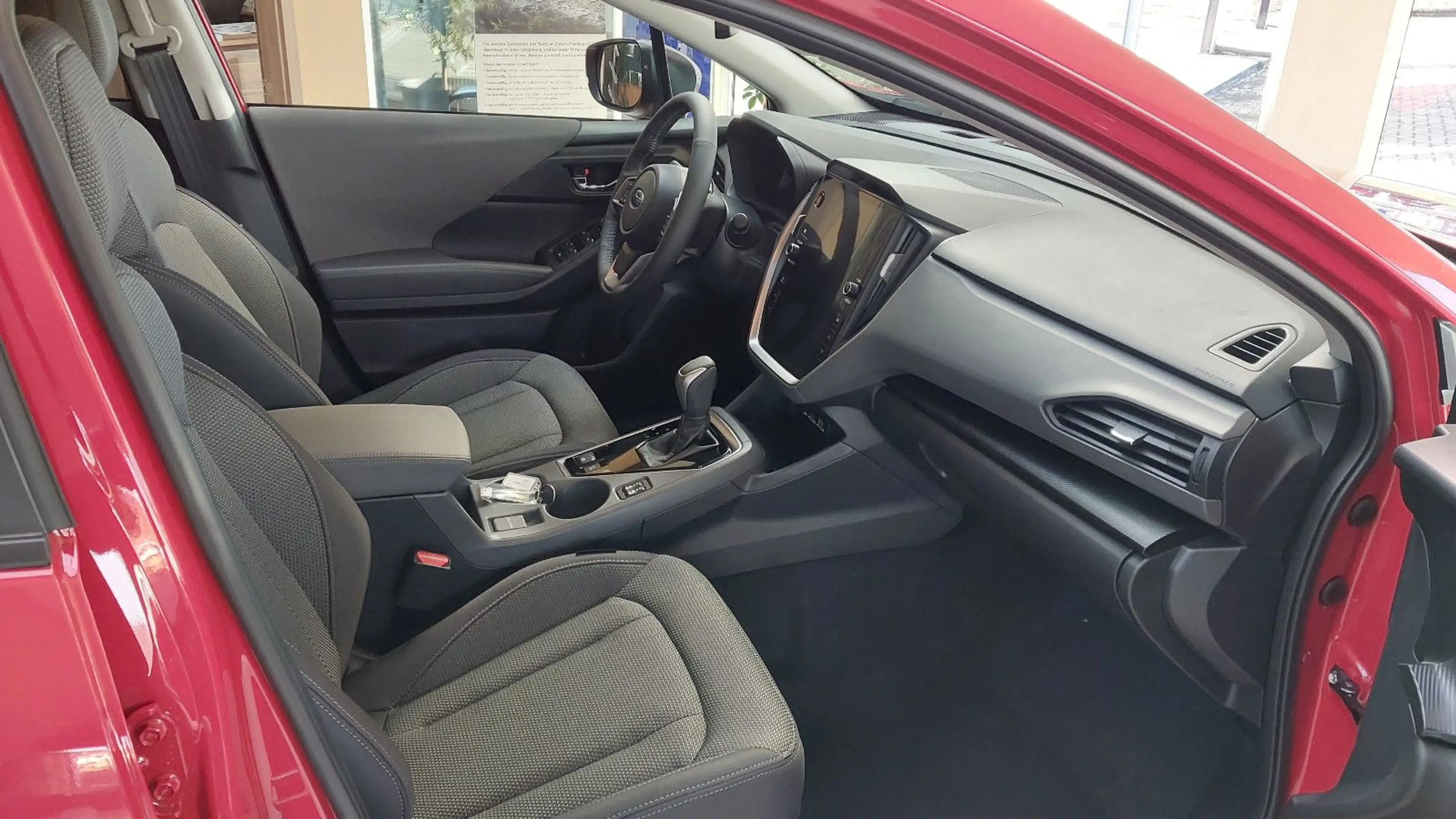 Subaru Crosstrek — photo 9