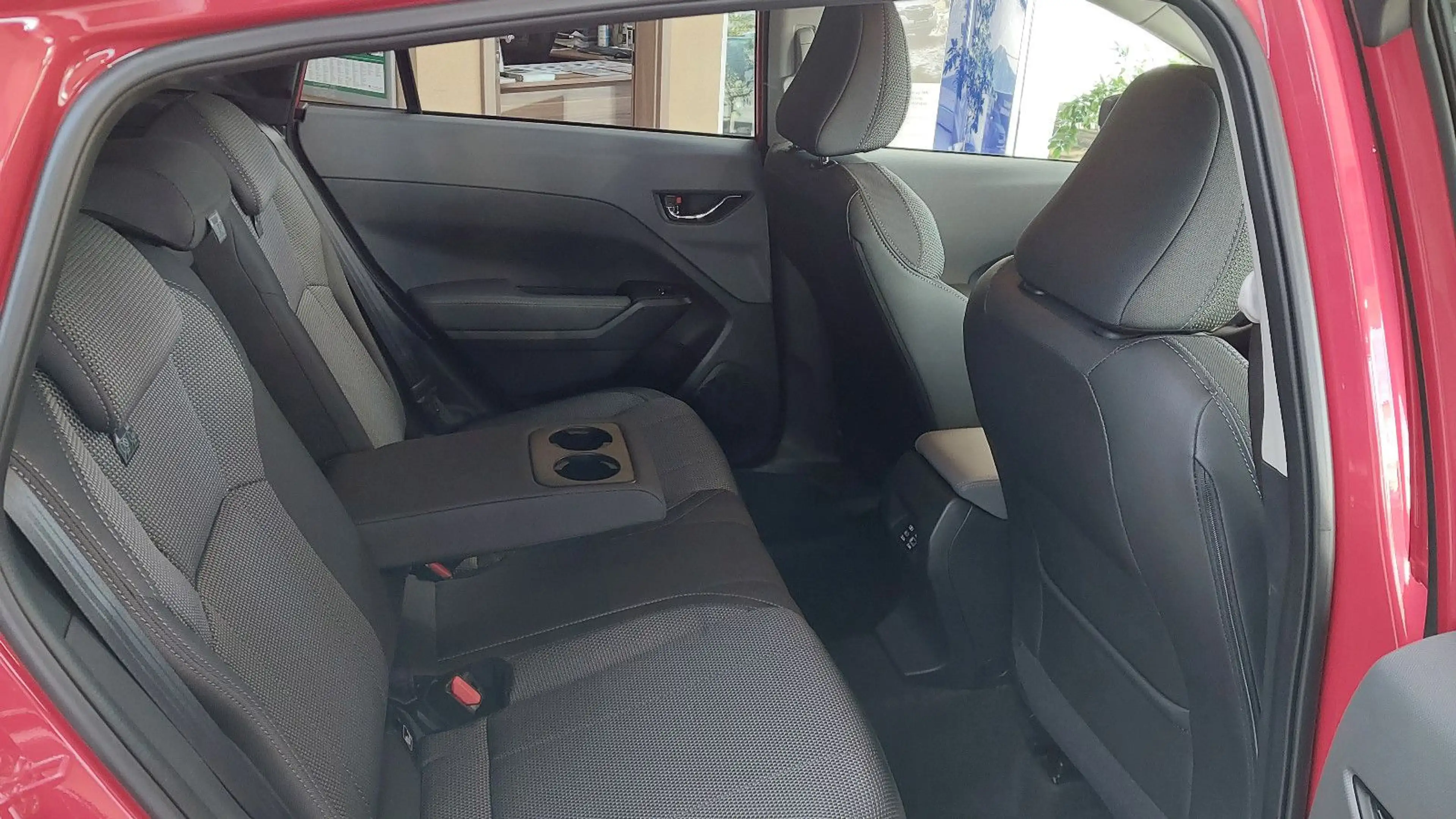 Subaru Crosstrek — photo 10
