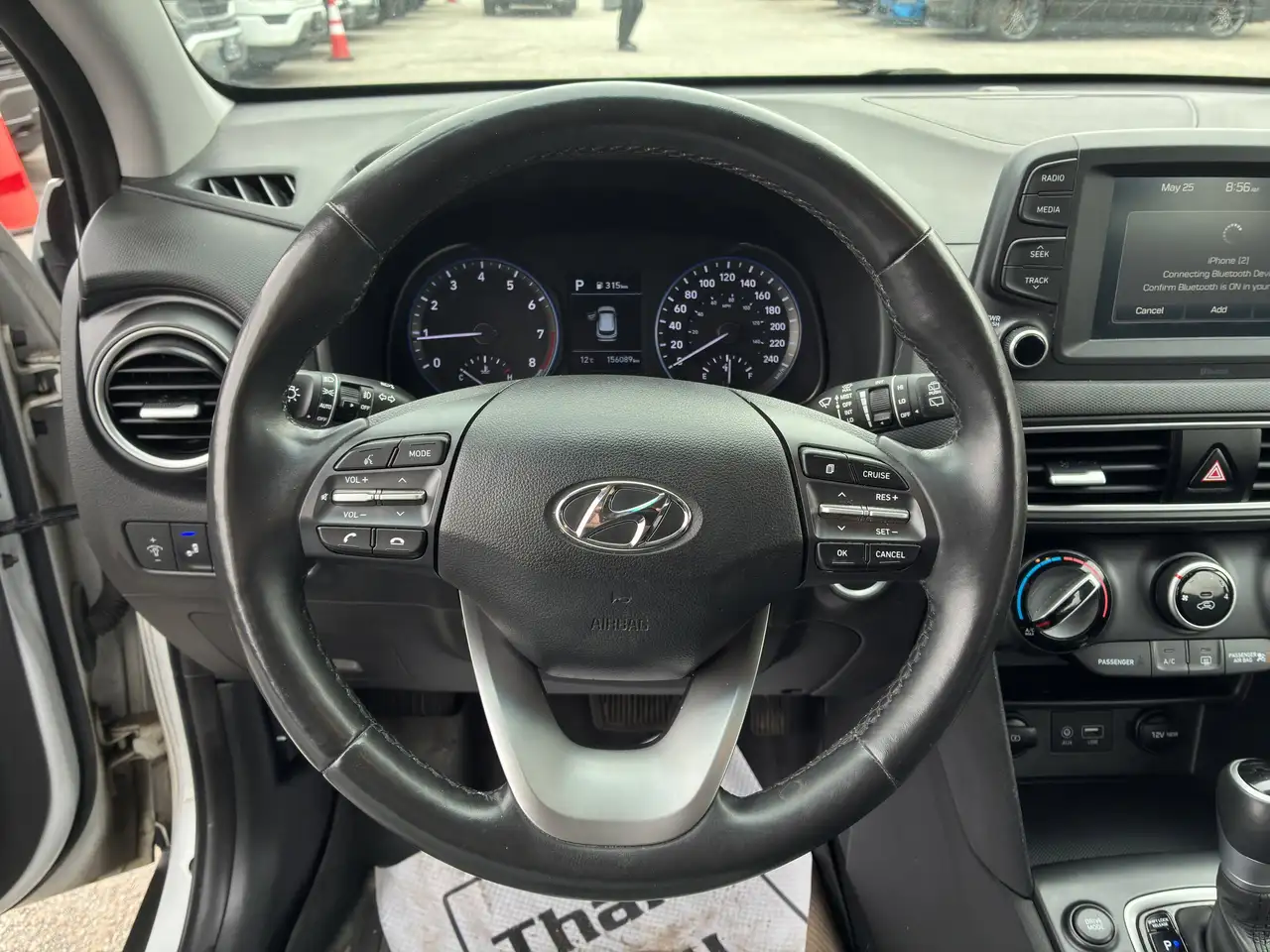 Hyundai KONA снимка Hyundai KONA