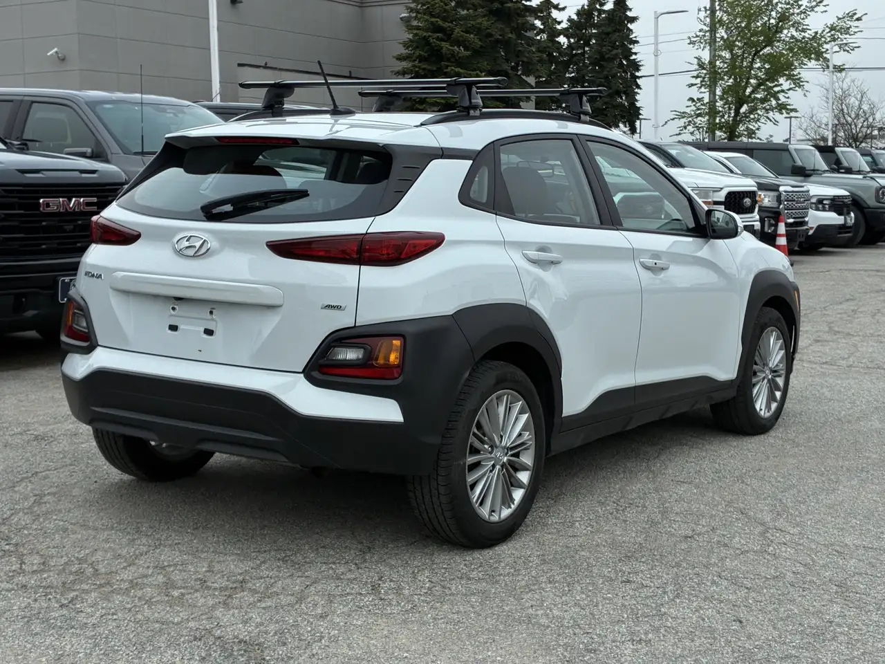 Hyundai KONA снимка Hyundai KONA