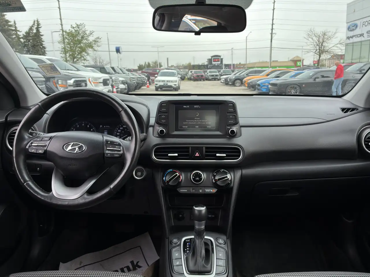 Hyundai KONA снимка Hyundai KONA