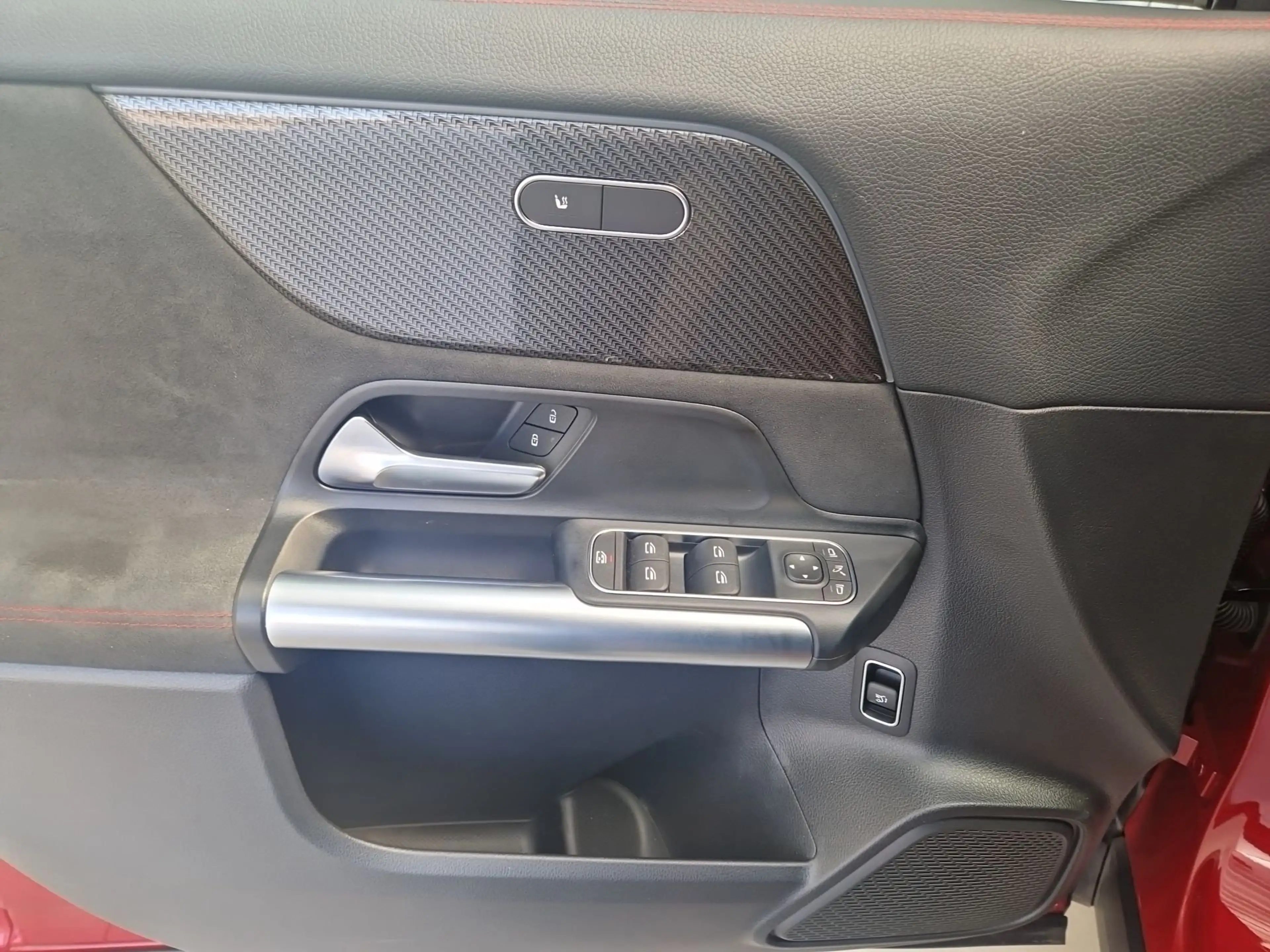 Mercedes-Benz GLA 220 d 4MATIC AMG Line AUT KlimaA LM PDC — photo 14