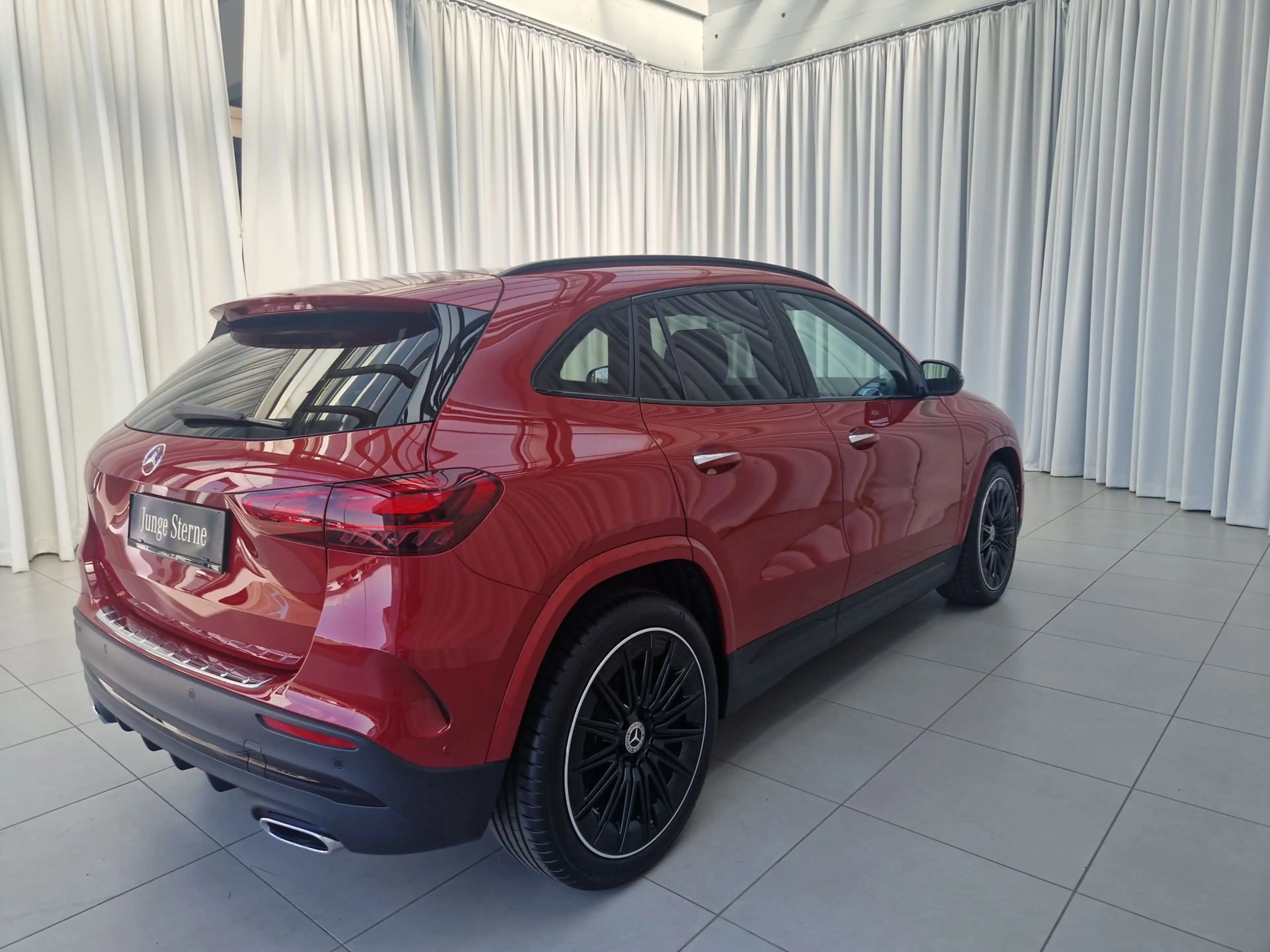 Mercedes-Benz GLA 220 d 4MATIC AMG Line AUT KlimaA LM PDC — photo 5
