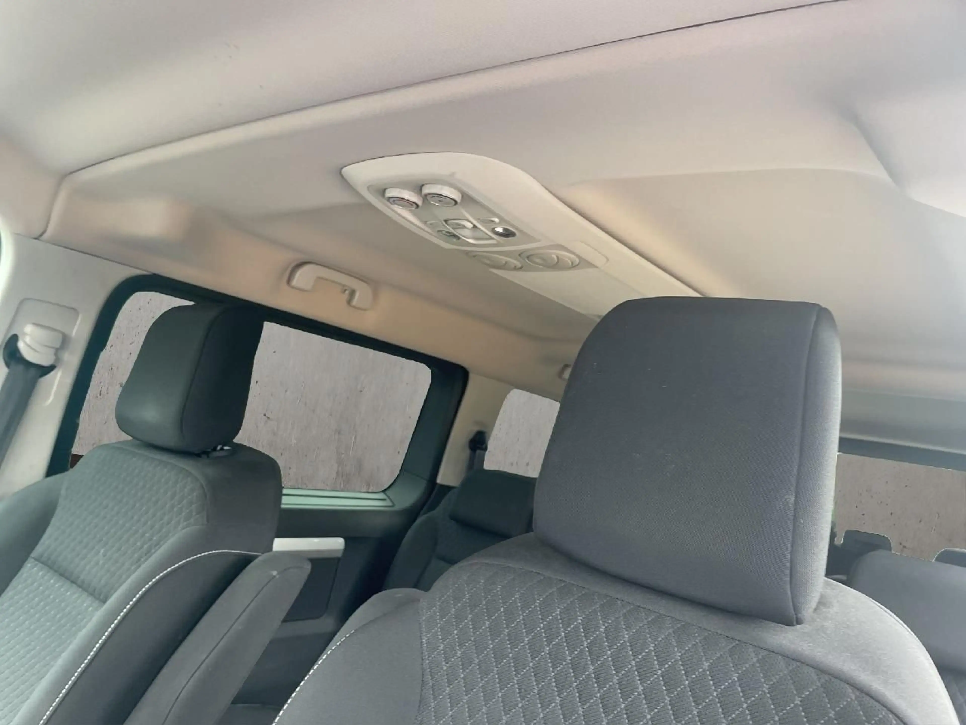 Opel Vivaro Kasten -e Basis L — photo 18