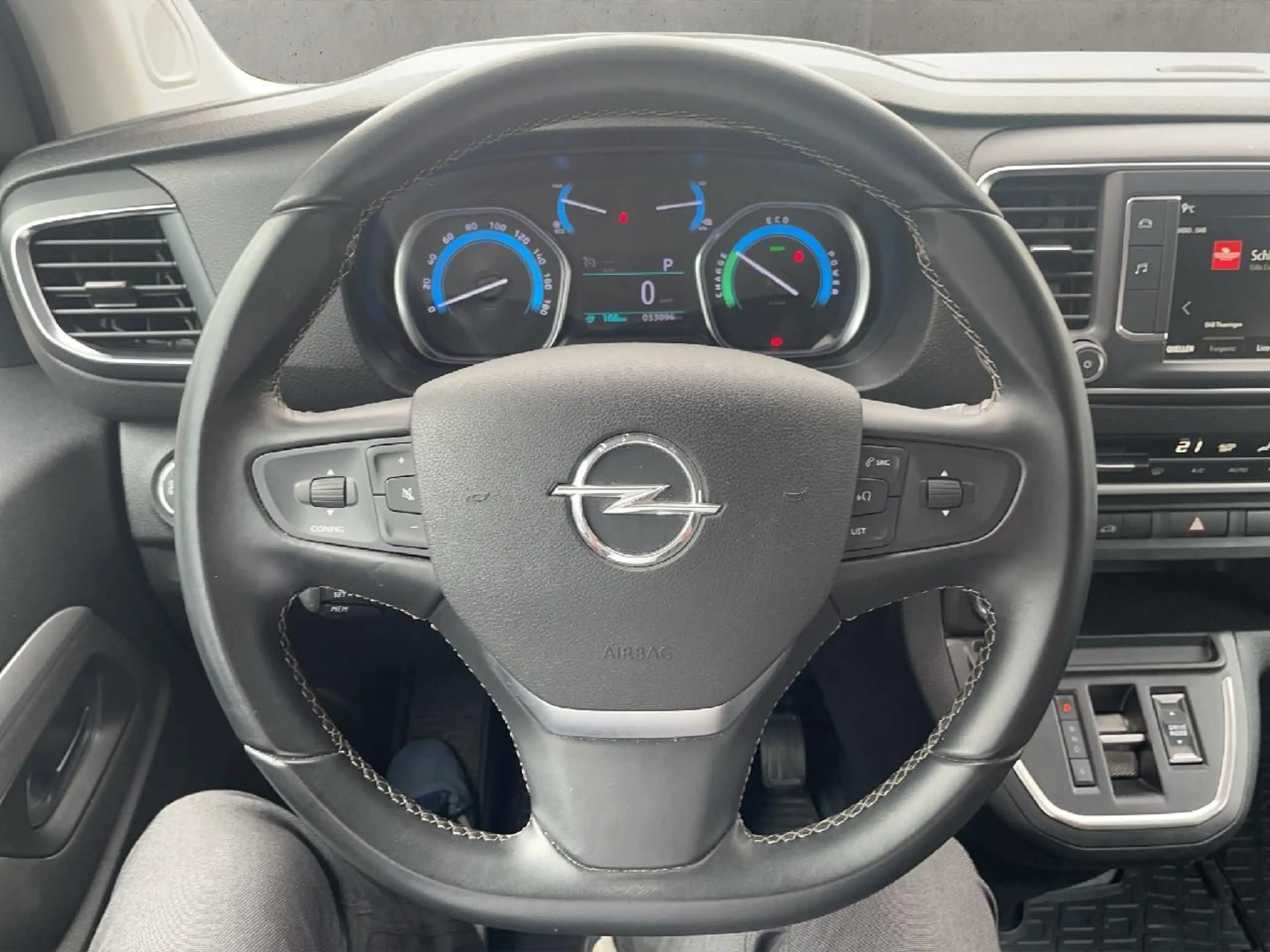 Opel Vivaro Kasten -e Basis L — photo 9