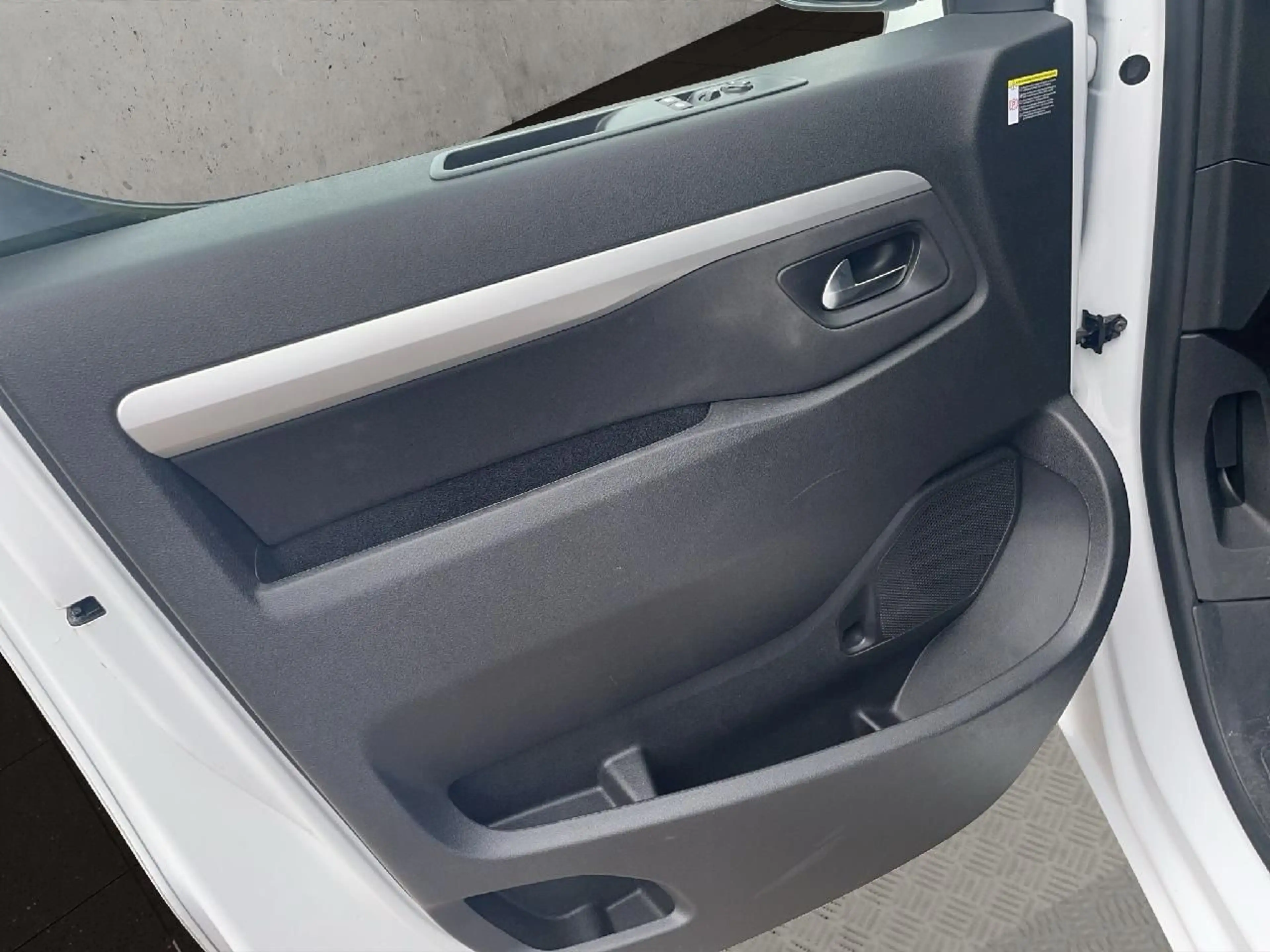 Opel Vivaro Kasten -e Basis L — photo 15