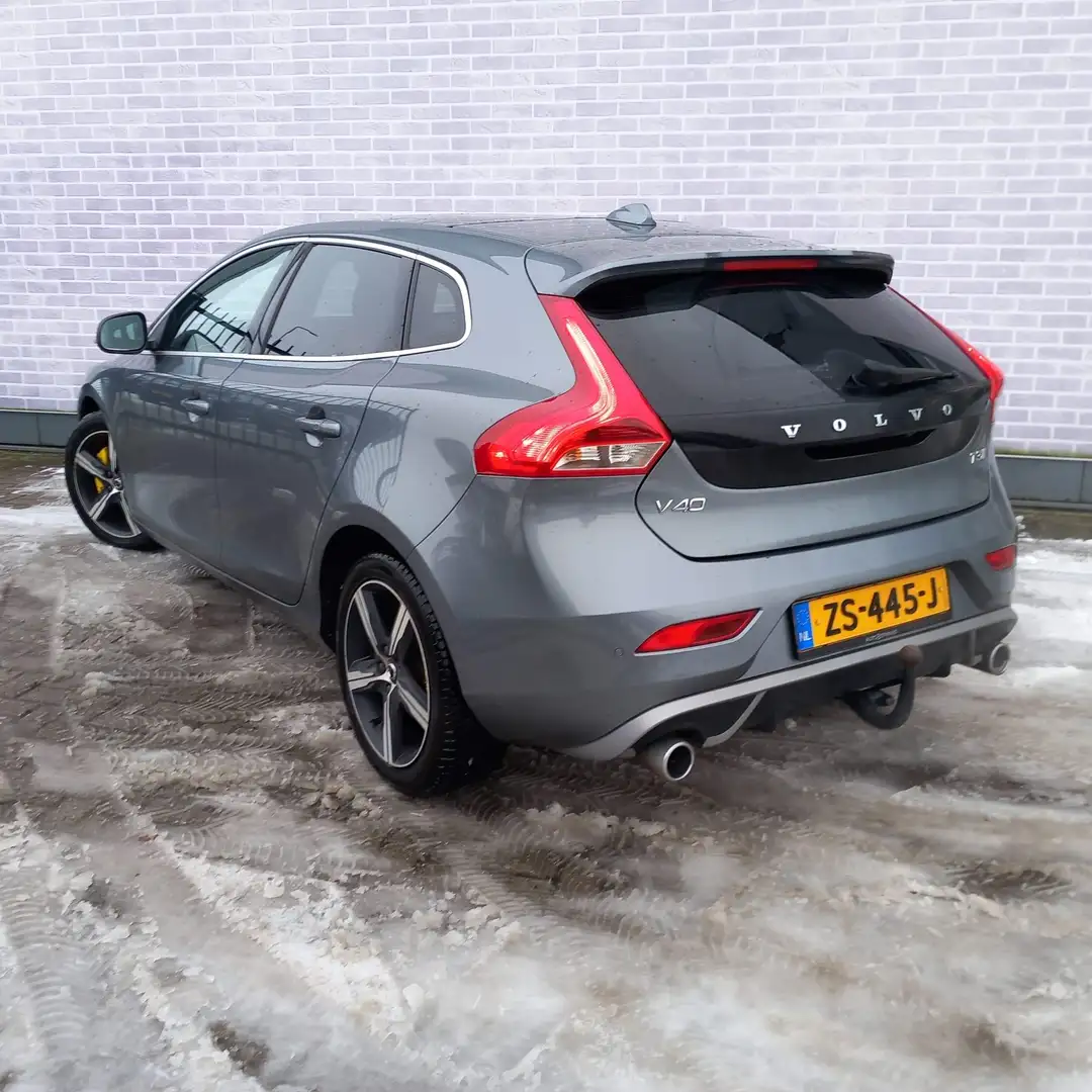 Volvo V40 1.5 T3 Polar+ Sport | Trekhaak | Getint Glas | Sto Grau - 2