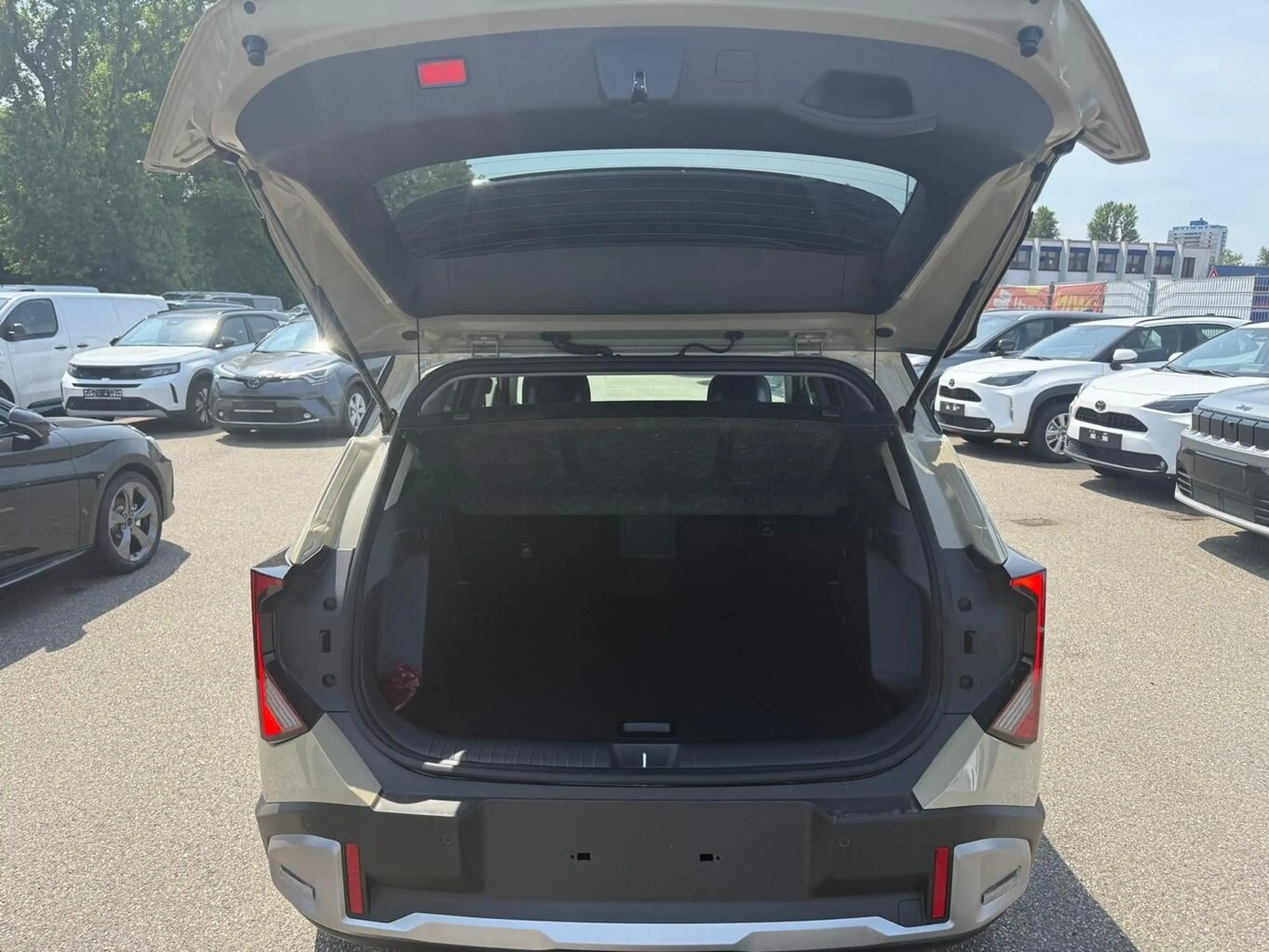 Kia Seltos DCT Vision DesignP SHZ ACC Carplay Keyl 132 kW ... — photo 13