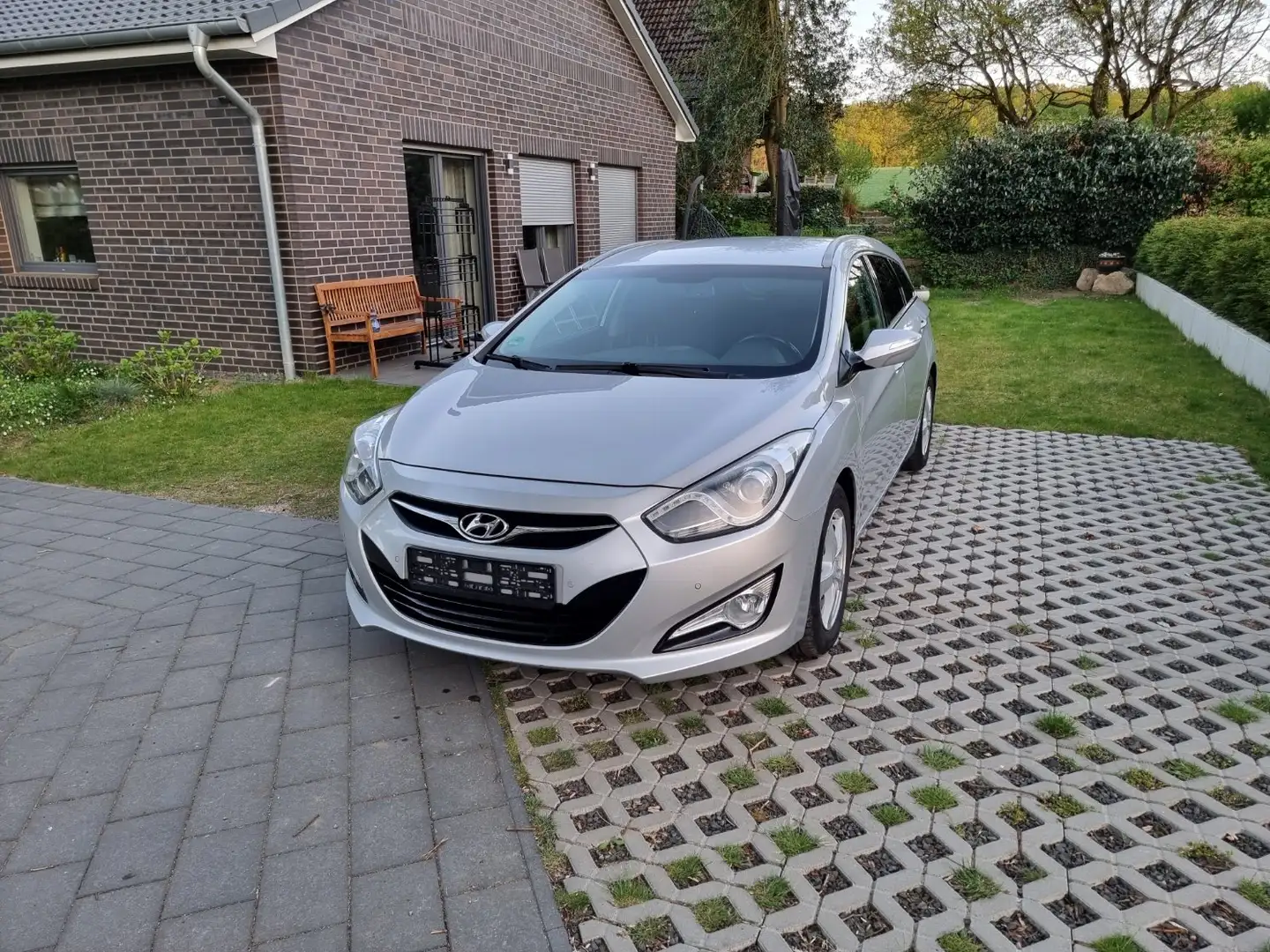 Hyundai i40 Style Paket, Kurvenlicht, AHK Argent - 2