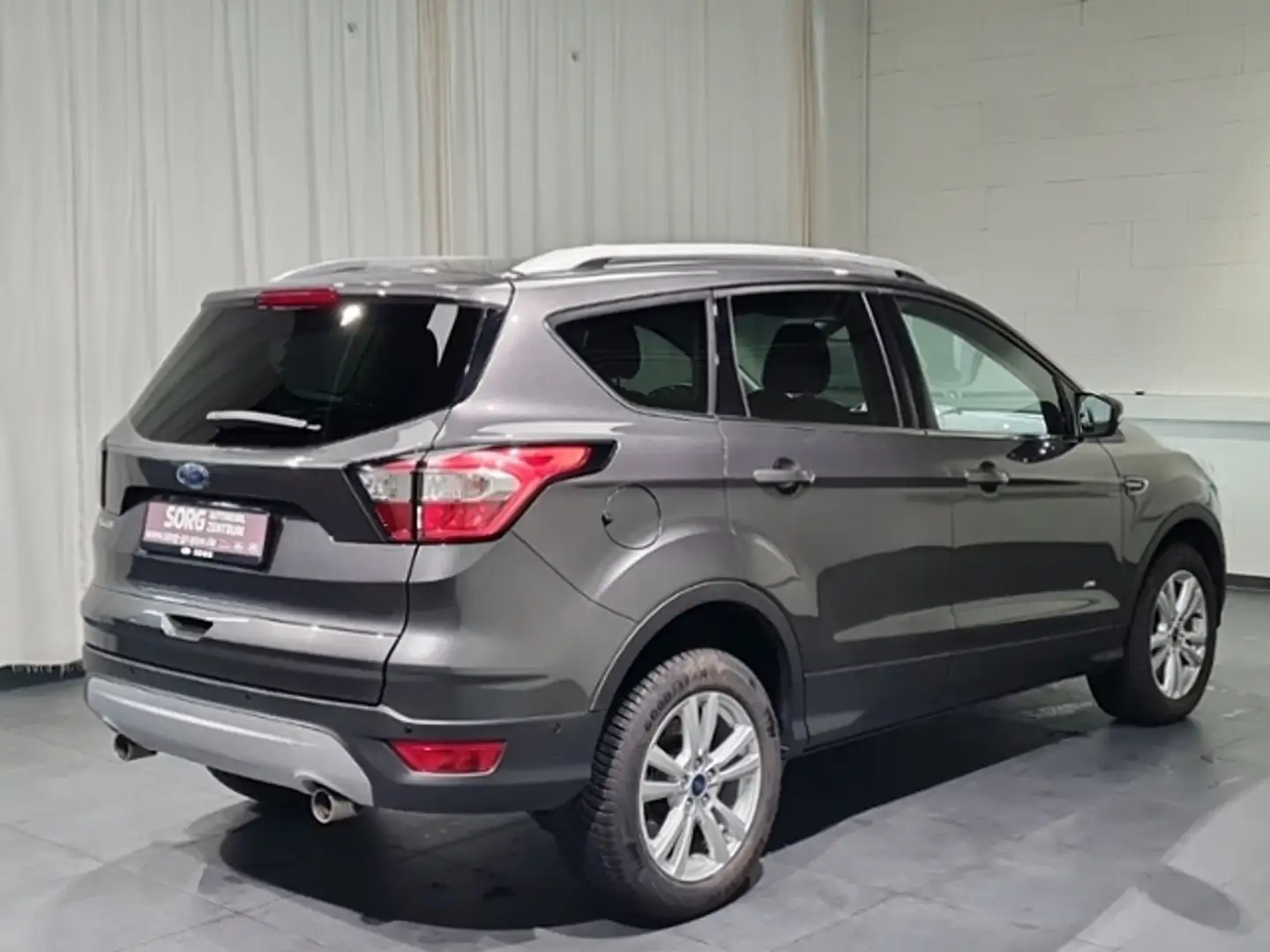 Ford Kuga 2.0 TDCi Cool & Connect*ALLRAD*NAVI* Grau - 2
