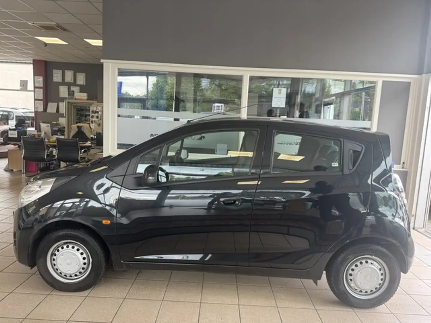 Chevrolet Spark LS Klima Navi Allwetterreifen 2. Hand Schwarz - 1