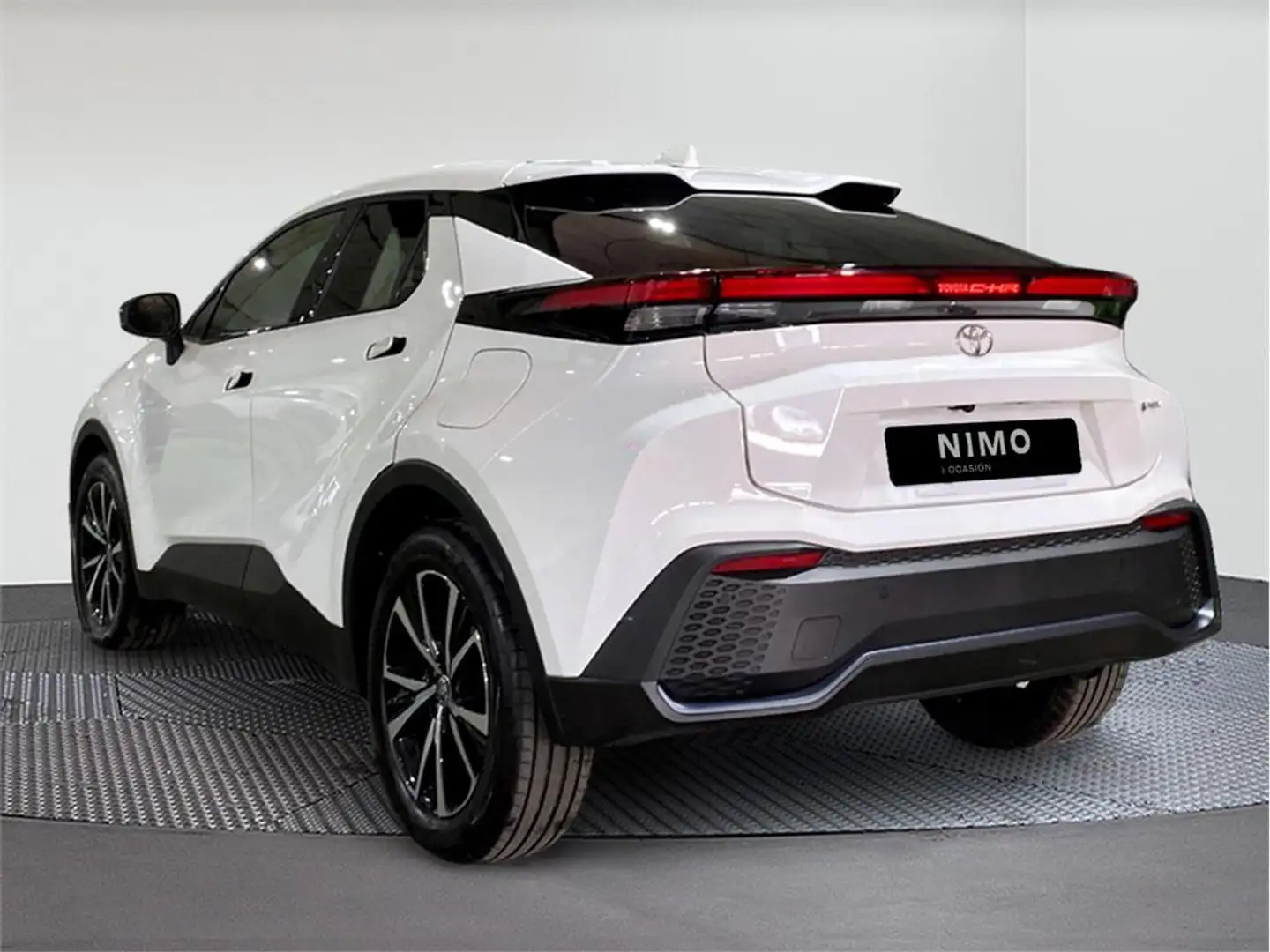 Toyota C-HR 2.0 220PH Advance - 2