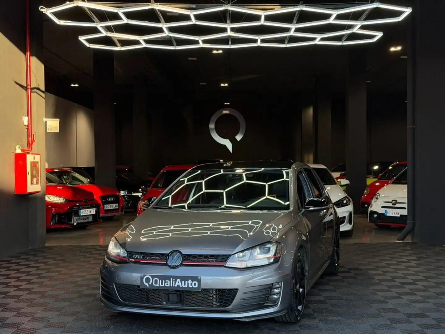 Volkswagen Golf GTI 2.0 TSI 169kW Gris - 1