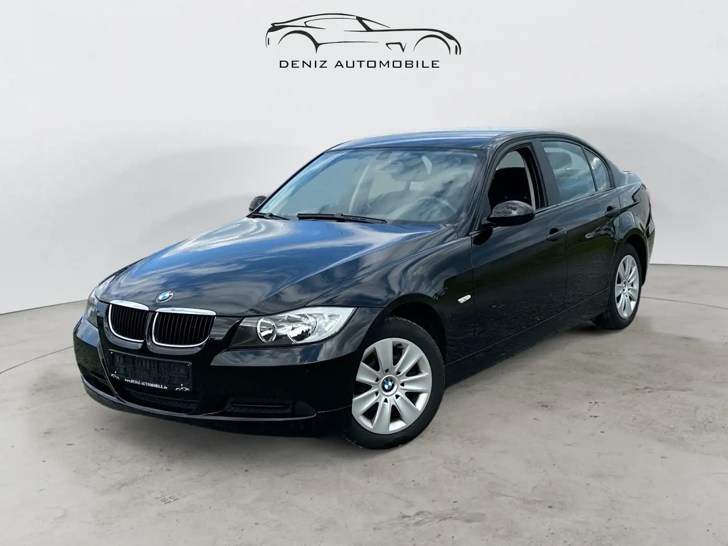 BMW 318 Lim. 318i *1.Hand*Automatik*Export* Schwarz - 1