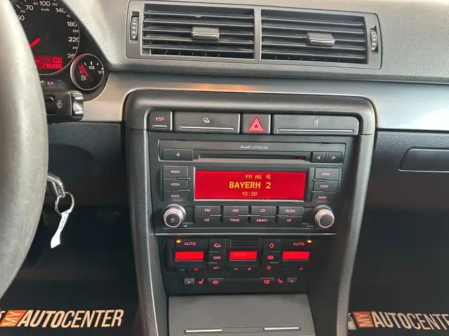 Audi A4 view 11