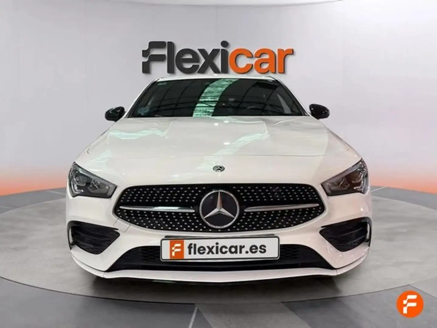 Mercedes-Benz CLA 200 Shooting Brake 7G-DCT Blanco - 2