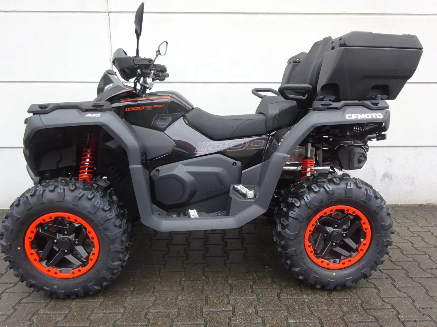 CFMOTO CForce 1000 Touring PRO ABS EPS T3B-ZULASSUNG crna - 2