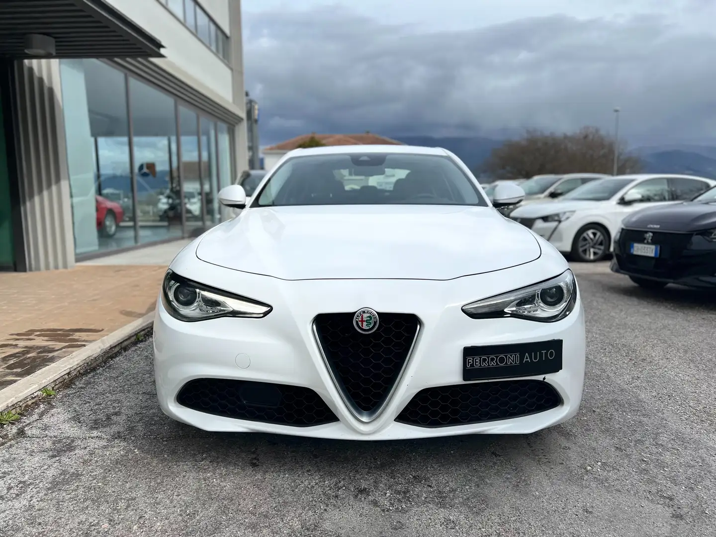 Alfa Romeo Giulia Giulia 2.2 t 150cv auto Tech Edition Bianco - 2
