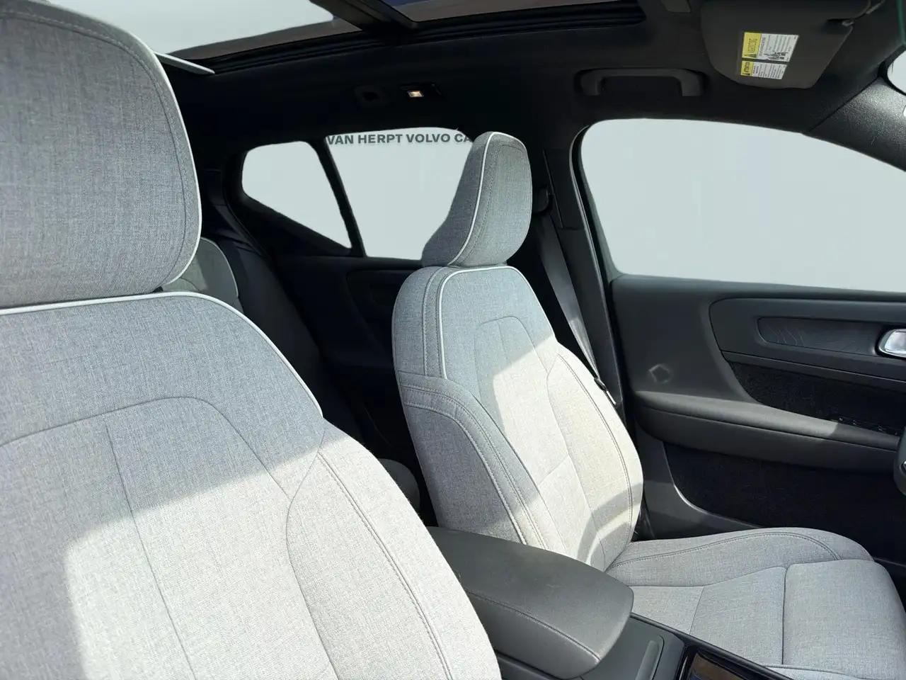 Volvo XC40 снимка Volvo XC40