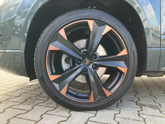 Cupra Ateca view 13