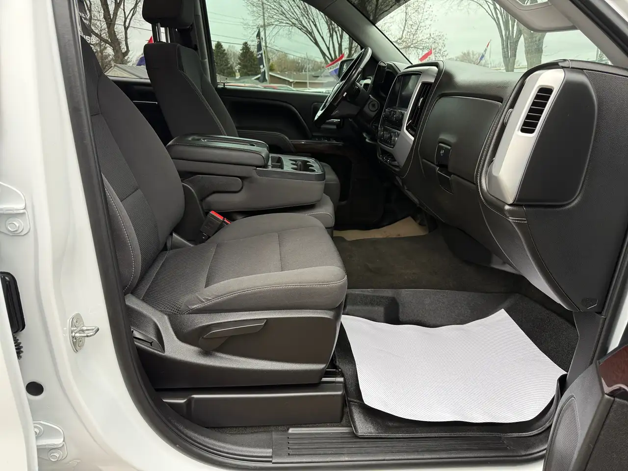 GMC Sierra 1500 снимка GMC Sierra 1500